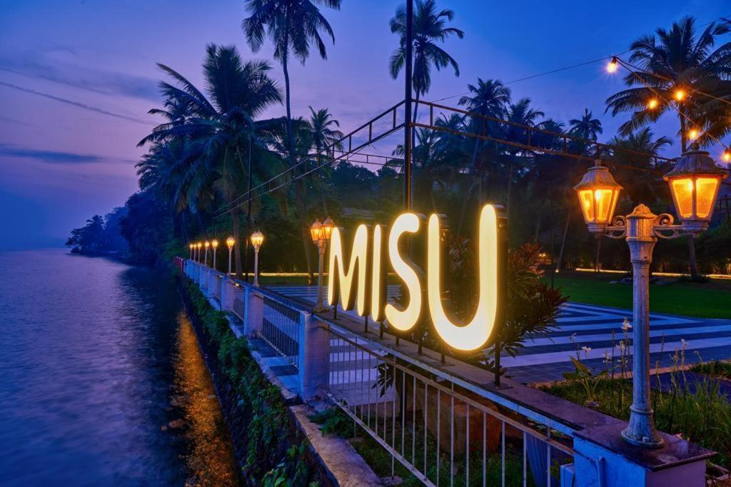 Blu Missel By The River Ribandar Экстерьер фото