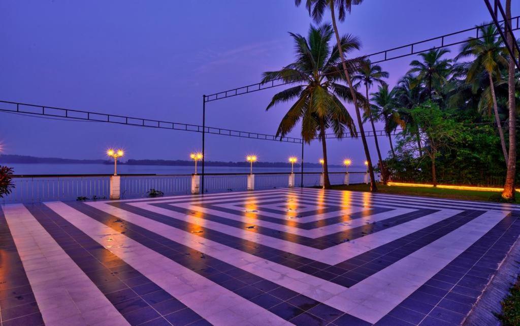 Blu Missel By The River Ribandar Экстерьер фото